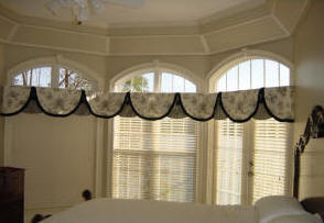Half Moon Valance 